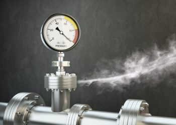 Scurgere de gaze într-un bloc locativ din Chișinău: Pompierii au evacuat 37 de persoane | VIDEO