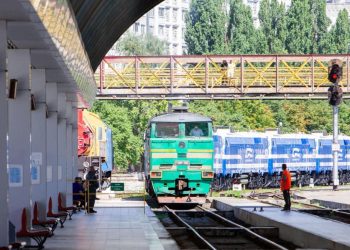 Депутаты ПСРМ предложили погасить долги по зарплате сотрудников ЖДМ за счет госбюджета