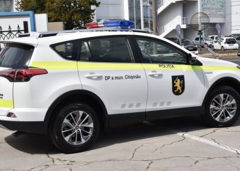 Doi bărbați băuți s-au bătut cu toporul, la Budești