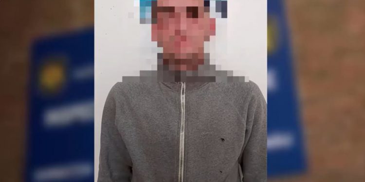 L-a păcălit pe un bărbat și l-a lăsat fără telefon. Un tânăr din capitală, reținut de poliție | VIDEO