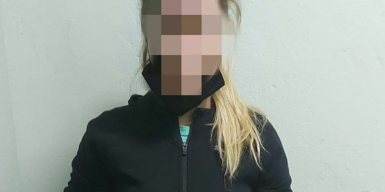 O tânără de 27 de ani, reținută și extrădată din Italia. Era căutată pentru trafic de persoane
