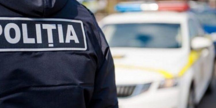 Doi polițiști au refuzat o mită de 20.000 de lei. Un șofer a încercat să nu fie documentat contravențional, dar riscă închisoare sau amendă