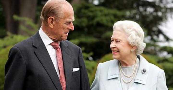 Doliu în Marea Britanie. Palatul Buckingham informează despre motivele spitalizării Prințului Filip | VIDEO