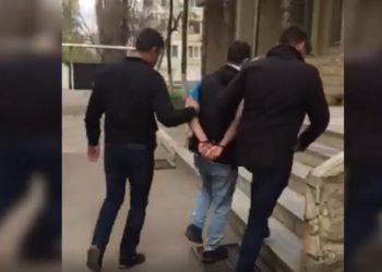 Un bărbat și o tânără, reținuți pentru trafic de copii și trafic de ființe | VIDEO