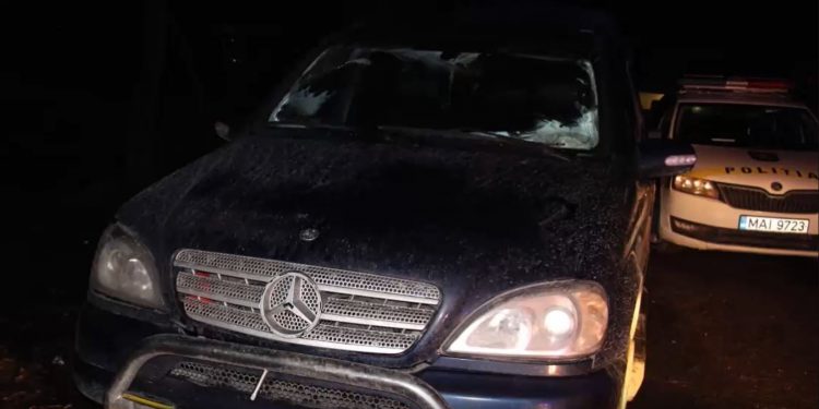 Băutura i-a luat mințile. Un tânăr a furat o mașină ca să dea o tură prin capitală | VIDEO