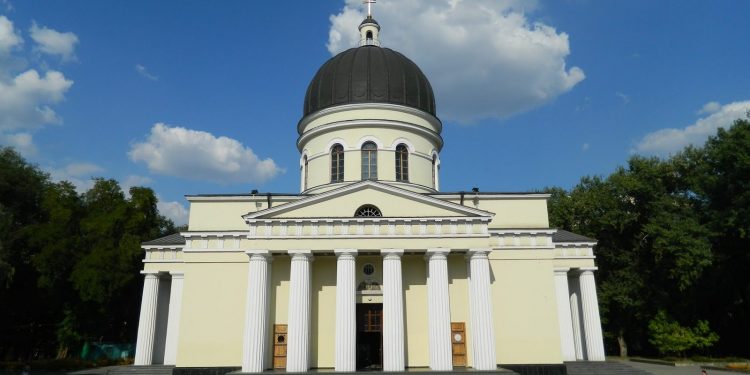 Mitropolia Moldovei salută vaccinul anti-COVID: Poziția noastră a fost și rămâne una favorabilă vaccinării