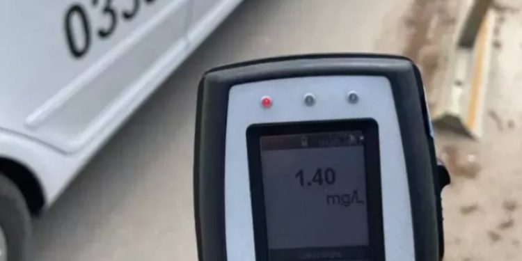 В Унгенах полиция остановила водителя с рекордным содержанием алкоголя в крови