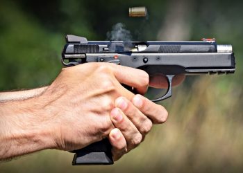 Неизвестные обстреляли автомобиль приднестровского пограничника