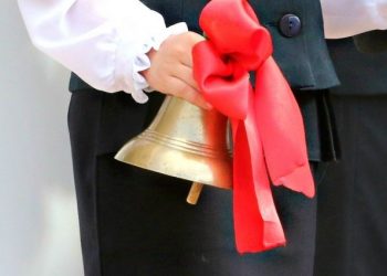 Сегодня в молдавских школах звучит «последний звонок»