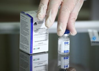 ВОЗ летом даст оценку безопасности российской вакцины «Спутник V»