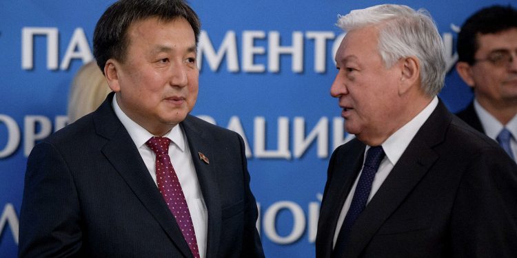 В Киргизии арестовали брата бывшего президента Жээнбекова