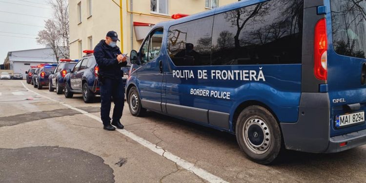 Poliția de Frontieră: Peste 50 de persoane, documentate pentru nerespectarea măsurilor anti-pandemice