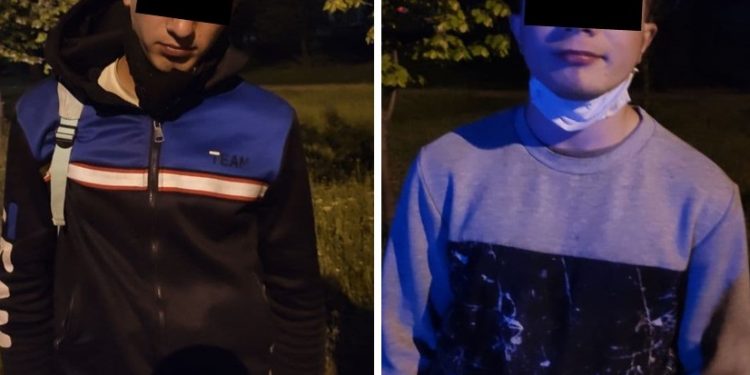 Hoți cu ghinion. Doi indivizi, reținuți imediat după ce au spart un magazin