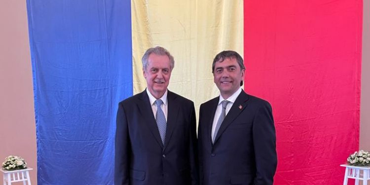 Vicepreședintele Parlamentului, Vladimir Vitiuc, a promovat Drapelul de Stat în Capitala de Nord a Rusiei | VIDEO/FOTO