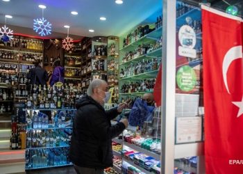 В Турции вновь ужесточают локдаун