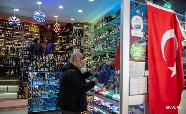 В Турции вновь ужесточают локдаун