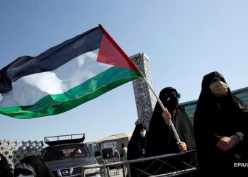 СМИ: В Иране на заводе прогремел взрыв, есть пострадавшие