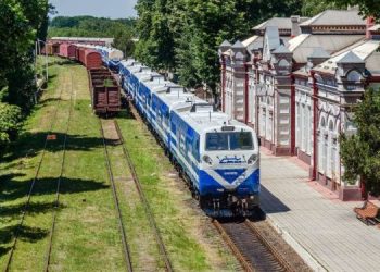 Angajații CFM Bălți au intrat în grevă: circulația trenurilor va fi sistată, iar cursele Ocniţa-Chişinău şi Ungheni-Bălți vor fi puse pe pauză | VIDEO