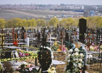 Creștinii ortodocși sărbătoresc Paștele Blajinilor. Semnificație și tradiții