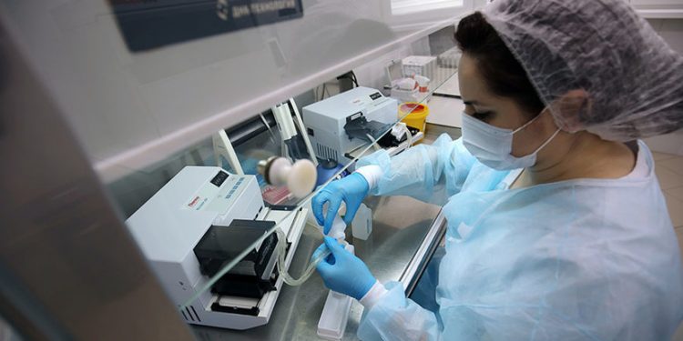 COVID-19: Alte 40 cazuri noi și patru decese au fost confirmate