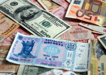 Record al transferurilor bănești de peste hotare în favoarea persoanelor fizice din R.Moldova. Cum explică experții această creștere