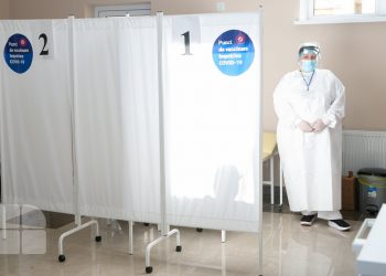 Începe a treia etapă de vaccinare anti-COVID-19. Care sunt categoriile de persoane care vor primi serul | VIDEO