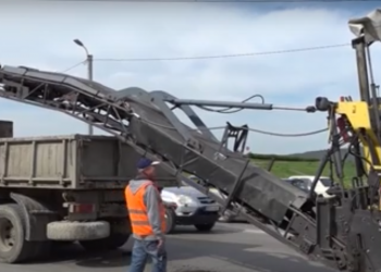 Continuă implementarea proiectelor de dezvoltare: În Orhei se schimbă bordurile și se renovează drumurile | VIDEO