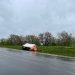 Accident la Peresecina: Furgonetă, răsturnată într-un șanț