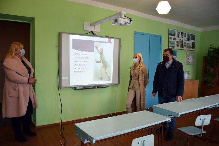 Команда Партии «ШОР» внедрила проект по цифровизации школ Оргеевского района | FOTO