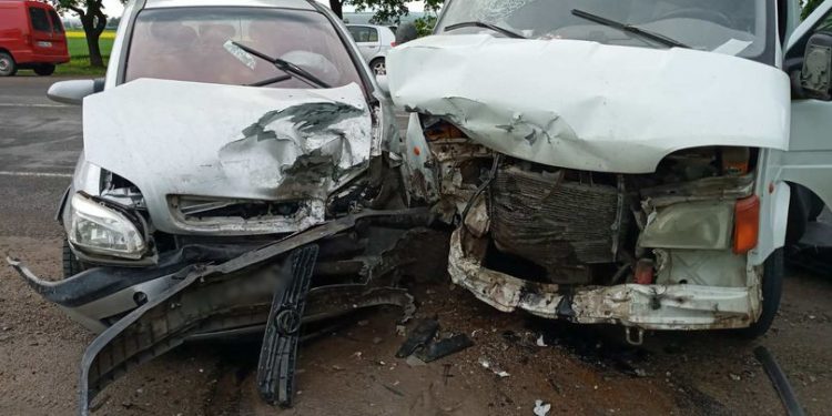 Accident violent, la Bălți. Trei persoane au ajuns la spital