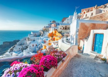 Grecia a deschis oficial sezonul turistic. Care sunt condițiile de călătorie