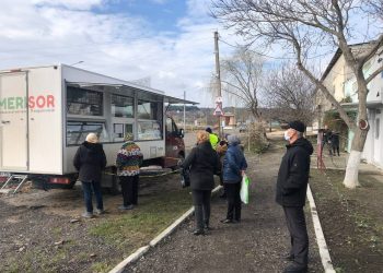 Locuitorii din Basarabeasca au acces la alimente mai ieftine, după ce magazinele sociale au ajuns și în acest raion | VIDEO