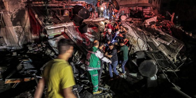 Încă o noapte de bombardamente. Zeci de raiduri israeliene în Fâșia Gaza | VIDEO