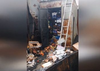 Incendiu la Piața Centrală din Comrat. Mai multe gherete, distruse de flăcări | VIDEO