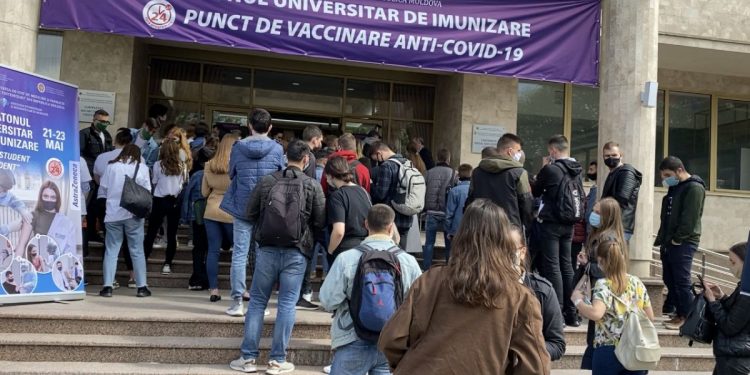 Primul maraton de vaccinare anti-COVID a început astăzi în Moldova: Imunizarea se va desfășura non-stop, până duminică | VIDEO