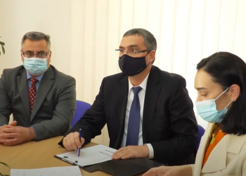 Liderul «Partidului Nostru» a venit personal să depună dosarul la CEC. Care este sloganul Blocului «Renato Usatîi» | VIDEO