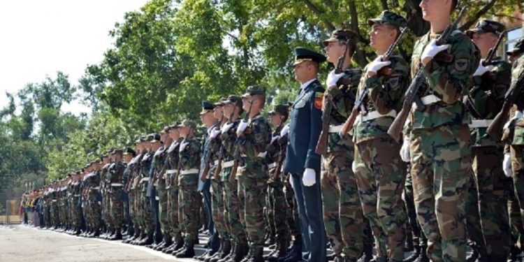 Au jurat credinţă patriei: Circa 450 de soldaţi au depus jurământul