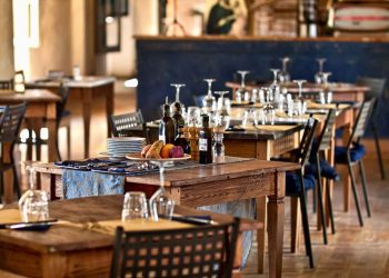 Vești bune pentru Horeca! Localurile din capitală vor activa până la 23:00