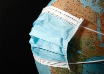 Omenirea înregistrează primele victorii asupra pandemiei: O insulă din Italia este declarată ”liberă de COVID, iar România și-a vaccinat complet peste două milioane de cetățeni | VIDEO