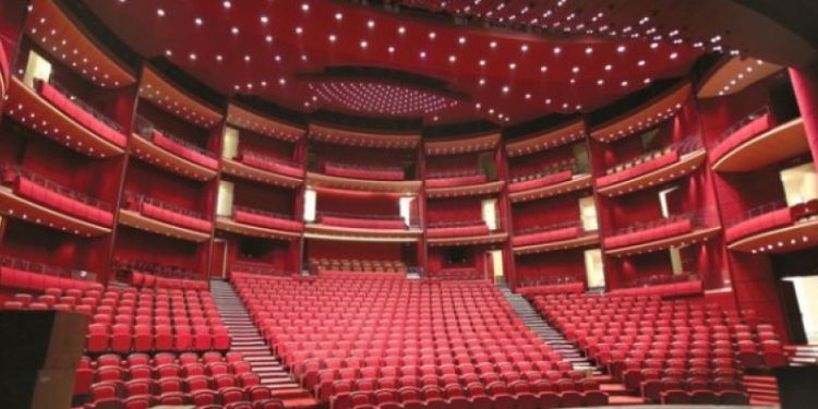 Undă verde la artă. Pe scena Teatrului Național „Eugene Ionesco”, s-a jucat prima piesă după o pauză de câteva luni | VIDEO