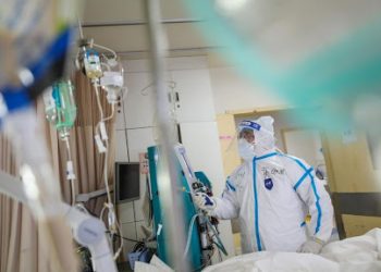 COVID-19: 260 de cazuri noi, 17 persoane au murit, printre care un lucrător medical | VIDEO