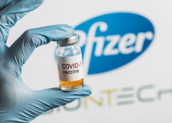 Pfizer: A treia doză de vaccin va fi făcută între 8 si 12 luni de la administrarea celei de-a doua