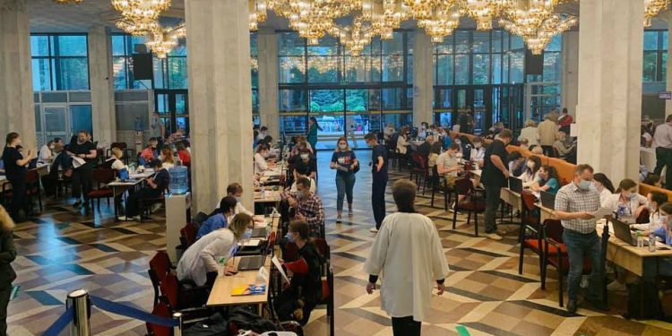 Сколько человек вакцинировались в рамках второго этапа марафона иммунизации против COVID-19