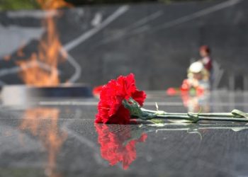 80 лет со дня начала ВОВ: Власти Оргеева цветами и минутой молчания почтили память павших воинов | VIDEO