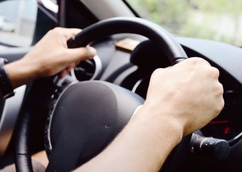 Мошенническая схема в Бельцах: Молодые люди угоняли авто вместо предлагаемого ремонта