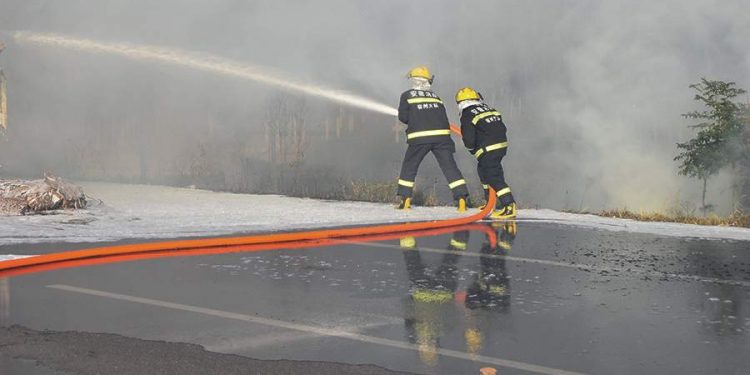 Минимум 18 человек погибли при пожаре в школе боевых искусств в Китае