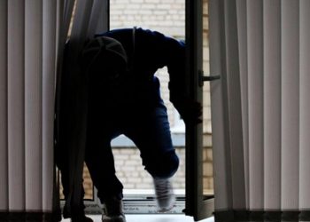 В Каушанах двое мужчин в масках ворвались в детский сад