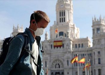 Испания открывает свои границы для вакцинированных туристов со всего мира