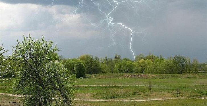 Синоптики предупреждают о грозовых дождях