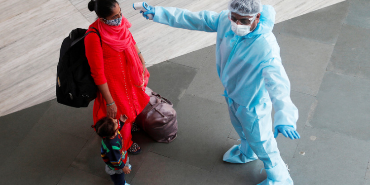 В Индии выявлен COVID-штамм, опасный для вакцинированных